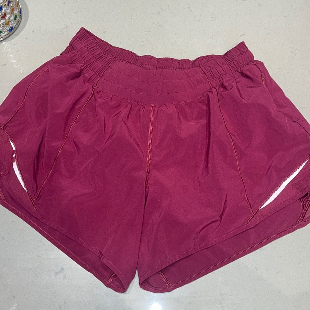 Lululemon Hotty hot shorts Size 8